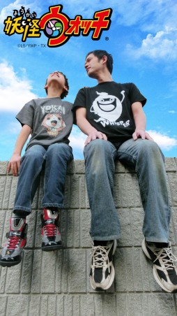 画像ギャラリー No.001のサムネイル画像 / 「妖怪ウォッチ」のTシャツがプレミアムバンダイに登場。注文受付がスタート