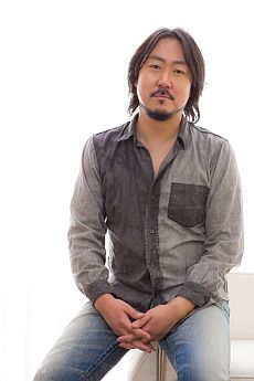 画像ギャラリー No.001のサムネイル画像 / 坂本英城氏が「琉球フィルハーモニー管弦楽団」のゲーム音楽ディレクターに