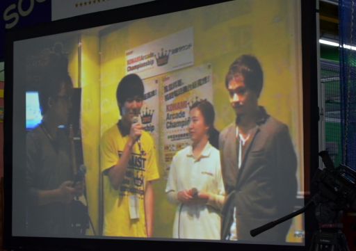 画像ギャラリー No.011のサムネイル画像 / 「ギタドラ」と「jubeat」の全国チャンピオンが決定した「KONAMI Arcade Championship 2012」決勝ラウンドの模様をレポート