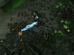 画像ギャラリー No.010のサムネイル画像 / ［G-Star 2011］「StarCraft II: Heart of the Swarm」プレイレポート＆プロモムービーを掲載。“Kerrigan”がヒーローユニットとして登場