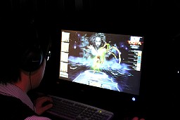 画像ギャラリー No.005のサムネイル画像 / ［G-Star 2011］歴代Blizzardゲームのキャラを使って軍団戦に飛び込め！　「Blizzard DOTA」プレイレポート