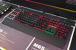 画像ギャラリー No.009のサムネイル画像 / ［COMPUTEX］七色に光るCherry MXキースイッチ搭載キーボードは，なぜCorsairから登場するのか。CherryとCorsairの担当者に聞く