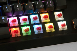 画像ギャラリー No.016のサムネイル画像 / 「Cherry MX RGB」搭載のCorsair製ゲーマー向けキーボード「K65 RGB」を試す。「光り方を徹底的にカスタマイズできる」とは，こういうことだ!?