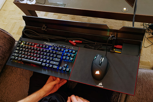 画像ギャラリー No.015のサムネイル画像 / ［COMPUTEX］Corsairは「リビングでPCゲーム」に本気。PCから入力デバイスまでのトータルソリューションを訴求中