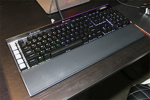 画像ギャラリー No.002のサムネイル画像 / ［CES 2017］Corsairが新しいフラッグシップキーボード「K95 RGB PLATINUM」を発表。多ボタンマウスの後継機種も