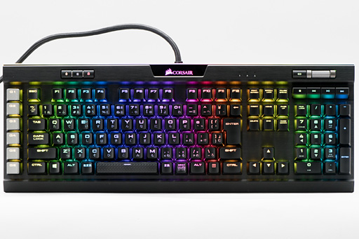 画像ギャラリー No.006のサムネイル画像 / 【PR】文句なしに多機能&高性能。Corsairの「K95 RGB PLATINUM」は現状究極の全部入りゲーマー向けキーボードだ