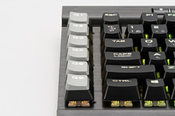 画像ギャラリー No.008のサムネイル画像 / 【PR】文句なしに多機能&高性能。Corsairの「K95 RGB PLATINUM」は現状究極の全部入りゲーマー向けキーボードだ