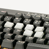 画像ギャラリー No.027のサムネイル画像 / 【PR】文句なしに多機能&高性能。Corsairの「K95 RGB PLATINUM」は現状究極の全部入りゲーマー向けキーボードだ