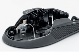 画像ギャラリー No.030のサムネイル画像 / Corsairの新型マウス「GLAIVE RGB」レビュー。「交換式左サイドパネル採用のIE3.0クローン」をじっくり使ってみた