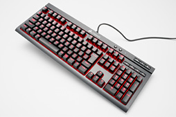 画像ギャラリー No.002のサムネイル画像 / 【PR】ゲーマー向け防滴キーボードは,本当に水がかかっても大丈夫なのか。Corsair「K68」で試してみた