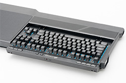 画像ギャラリー No.031のサムネイル画像 / 【PR】Corsairが満を持して放つワイヤレス10キーレスキーボード「K63 Wireless」は，謳い文句どおりの高機能＆低遅延が魅力