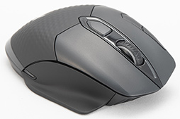 画像ギャラリー No.019のサムネイル画像 / 【PR】接続も充電もワイヤレスなCorsair製マウス「DARK CORE RGB SE」を試す。ケーブルに縛られないゲームライフはとことん快適だ