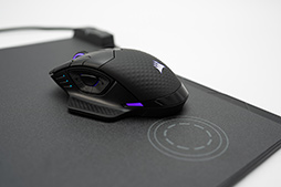 画像ギャラリー No.046のサムネイル画像 / 【PR】接続も充電もワイヤレスなCorsair製マウス「DARK CORE RGB SE」を試す。ケーブルに縛られないゲームライフはとことん快適だ