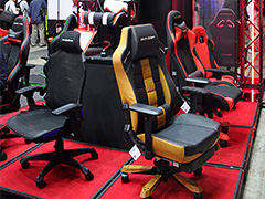 ［TGS 2018］徳岡正肇がゲーマー向けチェアを座り比べ。会場にあったゲーマー向けの椅子に片っ端から腰掛けてみた