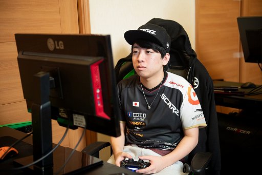 画像ギャラリー No.008のサムネイル画像 / 【PR】「Elgato Gaming」のゲーム実況製品の魅力を,プロチーム「SCARZ」に聞く。連載第1回は低遅延のキャプチャデバイス「HD60 S」