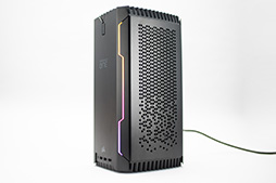 画像ギャラリー No.033のサムネイル画像 / 【PR】コンパクトで静音なゲームPC「CORSAIR ONE i160」は,4Kゲーム時代に最適なゲームマシンだ