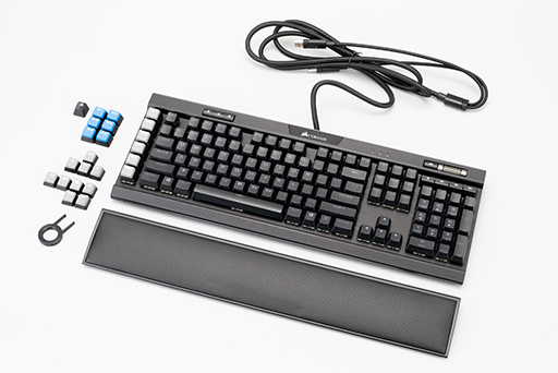 画像ギャラリー No.004のサムネイル画像 / 【PR】Corsairのフルキーボード「K95 RGB PLATINUM XT SPEED」を試す。マクロキーで配信ソフトを操作する「Stream Deck」は思いのほか便利だ
