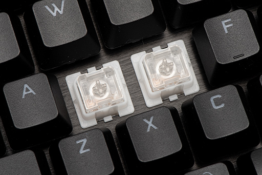 画像ギャラリー No.008のサムネイル画像 / 【PR】Corsairの新型キーボード「K60 RGB PRO SE」は,CHERRY VIOLAスイッチ採用でCherry MXの打鍵感を手頃な価格で実現