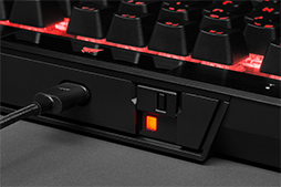 画像ギャラリー No.005のサムネイル画像 / Corsair,10キーレスキーボード「K70 RGB TKL」とマウス「SABRE RGB PRO」を発表。ゲーマー向け新シリーズ「Champion」の第1弾