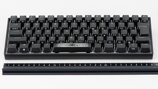 画像ギャラリー No.004のサムネイル画像 / 【PR】Corsairのミニキーボード「K65 RGB MINI」は,60%のサイズとハイエンド並みのスペックを両立した製品だ
