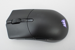 画像ギャラリー No.005のサムネイル画像 / 【PR】Corsairの新作ワイヤレスマウス「SABRE RGB PRO WIRELESS」を試す。79gの軽さと握りやすいボディが魅力だ