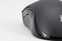 画像ギャラリー No.009のサムネイル画像 / 【PR】Corsairの新作ワイヤレスマウス「SABRE RGB PRO WIRELESS」を試す。79gの軽さと握りやすいボディが魅力だ