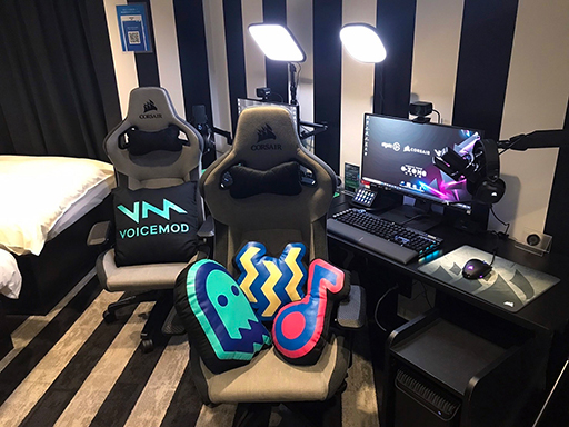 画像ギャラリー No.004のサムネイル画像 / eスポーツ特化型ホテル「e-ZONe」にボイスチェンジャーアプリ「Voicemod」を体験できるストリーミング部屋がオープン