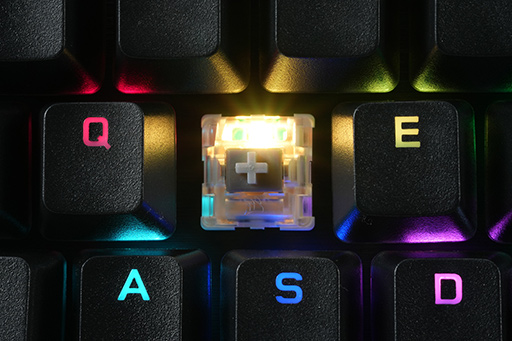 画像ギャラリー No.007のサムネイル画像 / 【PR】Corsairの新型10キーレス「K70 RGB TKL OPX」は,ストイックにeスポーツを突き詰めた高速応答性が見どころの光学式キーボードだ