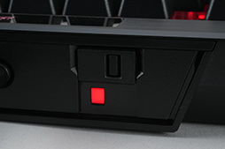 画像ギャラリー No.019のサムネイル画像 / 【PR】Corsairの新型10キーレス「K70 RGB TKL OPX」は,ストイックにeスポーツを突き詰めた高速応答性が見どころの光学式キーボードだ