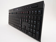 【PR】Corsairの「K100 AIR Wireless」は，17mmの薄さでワイヤレスやワイヤードでも使える万能ハイエンドキーボードだ