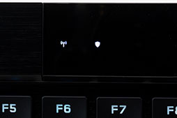 画像ギャラリー No.012のサムネイル画像 / 【PR】Corsairの「K100 AIR Wireless」は,17mmの薄さでワイヤレスやワイヤードでも使える万能ハイエンドキーボードだ