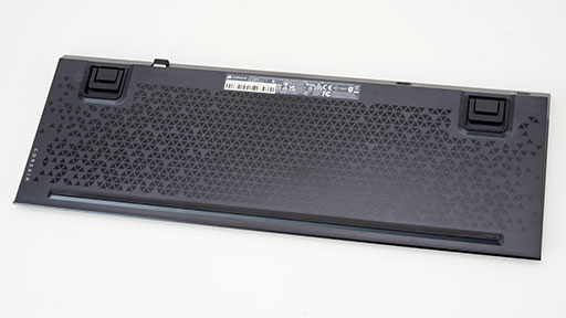 画像ギャラリー No.016のサムネイル画像 / 【PR】Corsairの「K100 AIR Wireless」は,17mmの薄さでワイヤレスやワイヤードでも使える万能ハイエンドキーボードだ