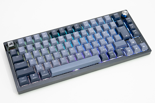 画像ギャラリー No.005のサムネイル画像 / Corsair独自の赤軸メカニカル＆キースイッチ交換機能が特徴の75％キーボード「K65 PLUS WIRELESS」の実力は？