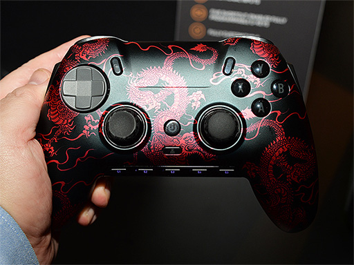 画像ギャラリー No.003のサムネイル画像 / SCUF GamingのPC用ゲームパッドも国内市場に? Corsairブースの展示をまとめて紹介