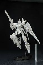 画像ギャラリー No.017のサムネイル画像 / PS3「機動戦士ガンダムUC」の発売は3月8日。特装版には映画のEpisode1〜3をダイジェストにしたBlu-rayや福井晴敏氏書き下ろし小説が同梱