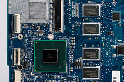 画像ギャラリー No.016のサムネイル画像 / 「GeForce GT 640M」搭載のUltrabookを試す。Kepler世代の「GK107」でゲーマー向けノートPCは変わるか