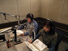 画像ギャラリー No.005のサムネイル画像 / 「SAMURAI ＆ DRAGONS」の紹介ムービーが本日から5日間連続で公開に。「サムくん」と「ドーラちゃん」による絶妙な掛け合いが見どころ