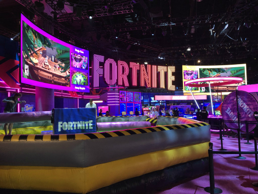 画像ギャラリー No.001のサムネイル画像 / ［E3 2019］「フォートナイト」のポップでコミカルな世界観と“ノリ”を再現。Epic Gamesブースの模様をレポート
