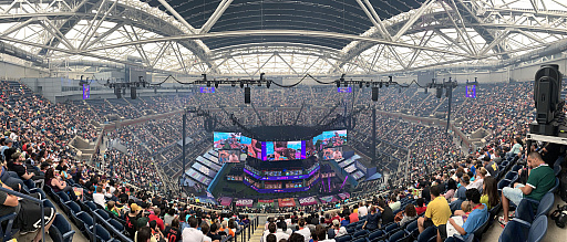 画像ギャラリー No.001のサムネイル画像 / 賞金総額約32億円の「Fortnite World Cup」大会レポート。会場はフォートナイト一色に。出場した日本人選手の順位は