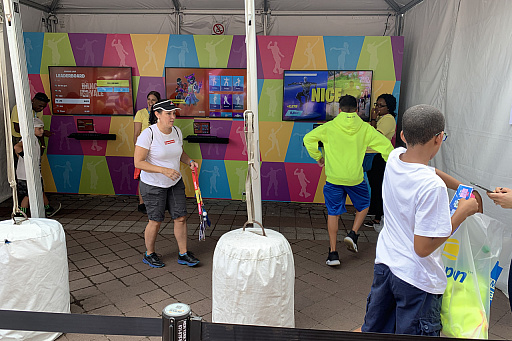 画像ギャラリー No.006のサムネイル画像 / 賞金総額約32億円の「Fortnite World Cup」大会レポート。会場はフォートナイト一色に。出場した日本人選手の順位は