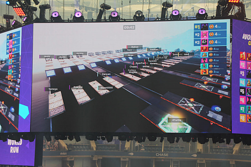 画像ギャラリー No.020のサムネイル画像 / 賞金総額約32億円の「Fortnite World Cup」大会レポート。会場はフォートナイト一色に。出場した日本人選手の順位は