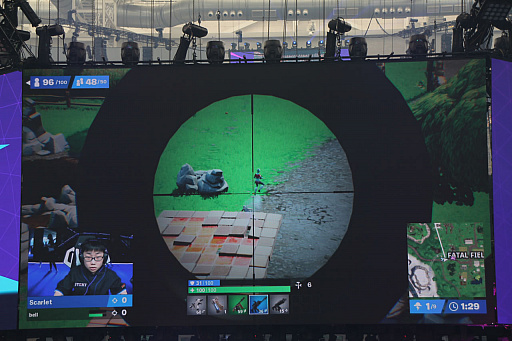画像ギャラリー No.035のサムネイル画像 / 賞金総額約32億円の「Fortnite World Cup」大会レポート。会場はフォートナイト一色に。出場した日本人選手の順位は