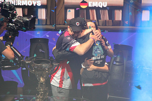 画像ギャラリー No.045のサムネイル画像 / 賞金総額約32億円の「Fortnite World Cup」大会レポート。会場はフォートナイト一色に。出場した日本人選手の順位は