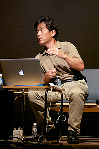 画像ギャラリー No.003のサムネイル画像 / ［CEDEC 2012］8ミリ映画制作の精神が今も活かされている。マットアーティスト・上杉裕世氏の基調講演「デジタル製作環境におけるアナログマインド」
