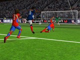 画像ギャラリー No.009のサムネイル画像 / 「リアルサッカー2012」,COM改良で動きがより滑らかになった最新作が登場