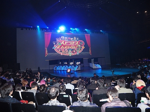 画像ギャラリー No.001のサムネイル画像 / 「ガンスリンガー ストラトス」大規模イベント「ストラトスフェスティバル!」をレポート。大会にトークにライブ,そして「2」の最新情報に2000人が沸いた
