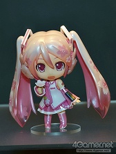 画像ギャラリー No.208のサムネイル画像 / あの巨大ロボもやって来た！　今回も大いに盛り上がった「ワンダーフェスティバル2012［夏］」の模様をフォトレポートでお届けしちゃいます