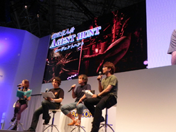 画像ギャラリー No.011のサムネイル画像 / ［TGS 2012］主人公によって変わる“恐怖”の形。「バイオハザード6」ステージレポートを掲載。映画「バイオV」からあのお方のコメントも