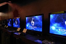 画像ギャラリー No.005のサムネイル画像 / ［TGS 2012］「バイオハザード6」の試遊台では高難度モード「エイダ編」もプレイ可能。体験レポートとプレイムービーを掲載 