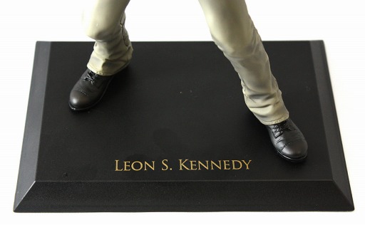 画像ギャラリー No.004のサムネイル画像 / 「カプコンフィギュアビルダー」にクリエイターズモデルの「レオン」が登場